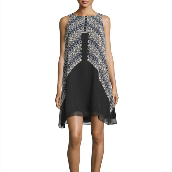 Max Studio Dresses & Skirts - Max Studio • Printed Trapeze Dress